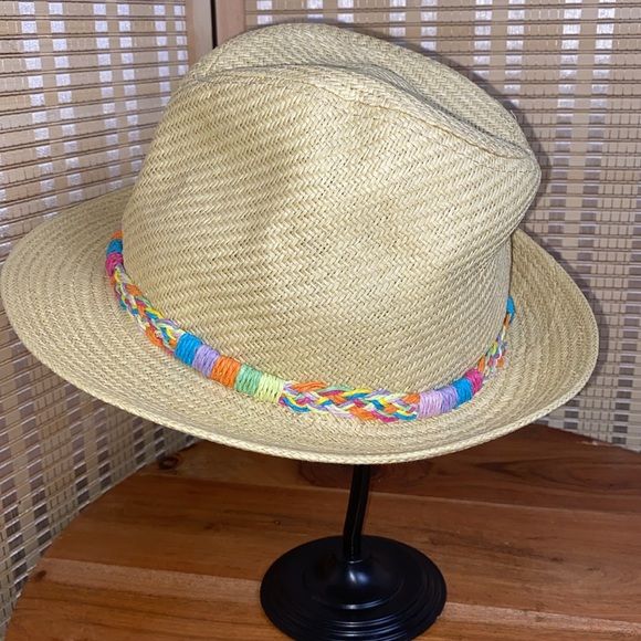 🔶Straw Fedora Woman’s Hat With Multicolor Braided Band - Picture 3 of 6